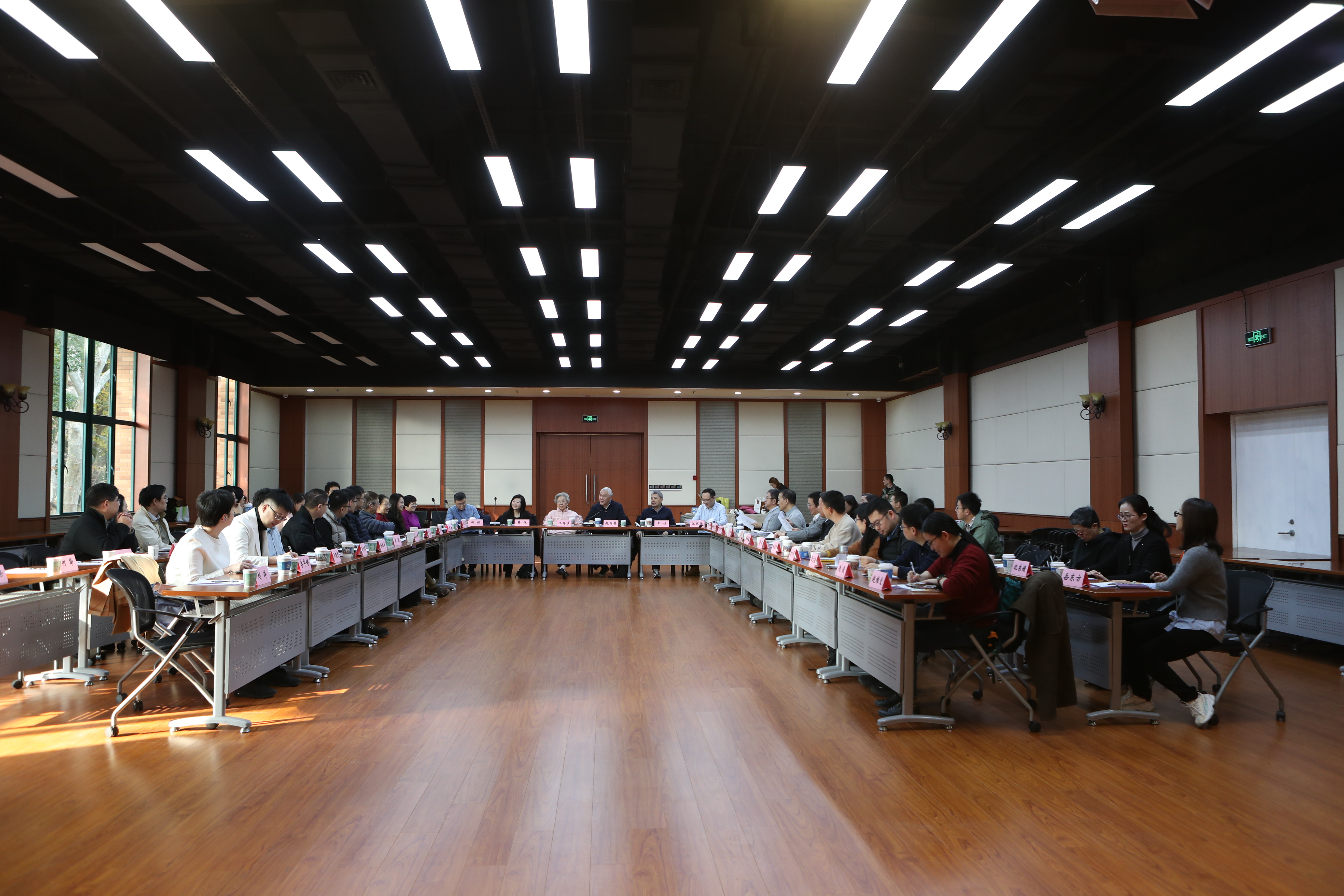 營(yíng)養(yǎng)與健康所召開(kāi)2025年《生命科學(xué)》編委會(huì)暨第一屆青年編委會(huì)工作會(huì)議（滬區(qū)）